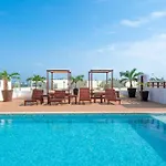 Beachfront Penthouse With 3 Bedrooms & Ocean View - Las Nubes