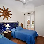 Chango Villa - Beachfront