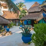 Hemingway Romantic Eco Resort