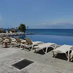 Villa Del Arcos