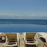 Villa Del Arcos