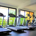 Sweet 2Br Condo Walking Distance To Everywhere By Happy Address