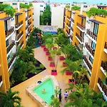 Sweet 2Br Condo Walking Distance To Everywhere By Happy Address