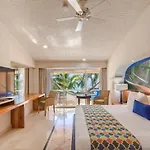 Puerto Aventuras Hotel & Beach Club