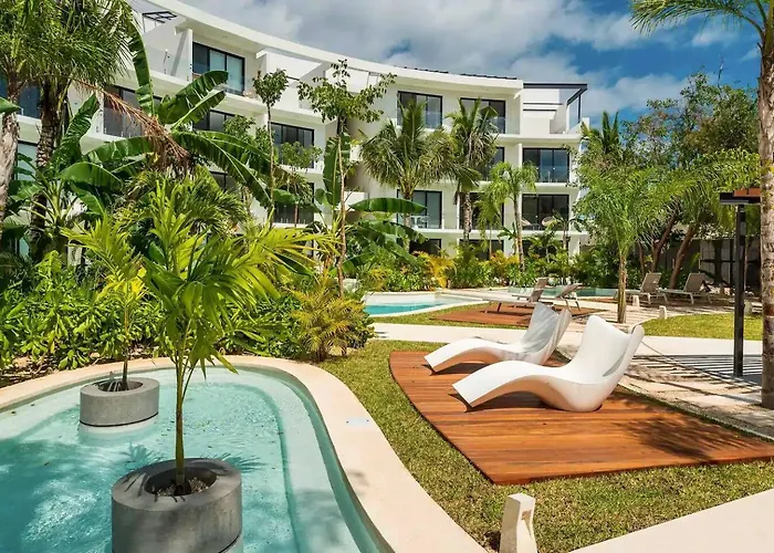 Central Park Lagunas - Luxury Modern Condo With Kitchen
