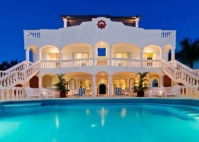 Chango Villa - Beachfront