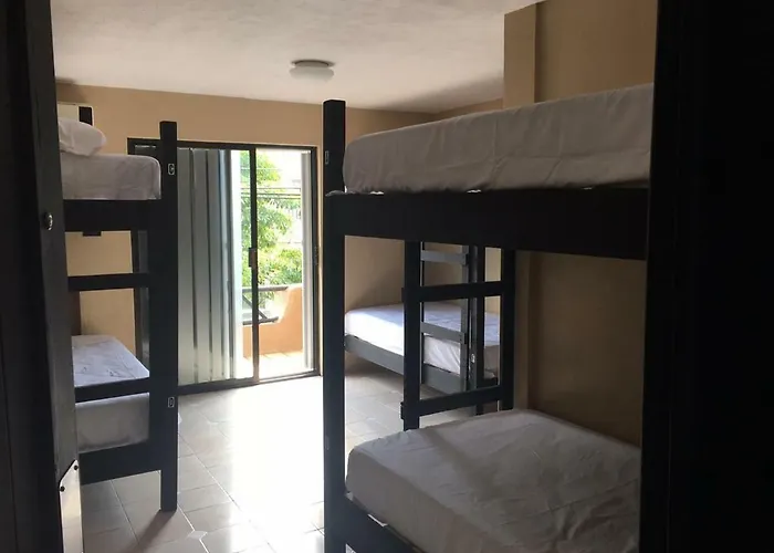 Hostal La Playita Pdc