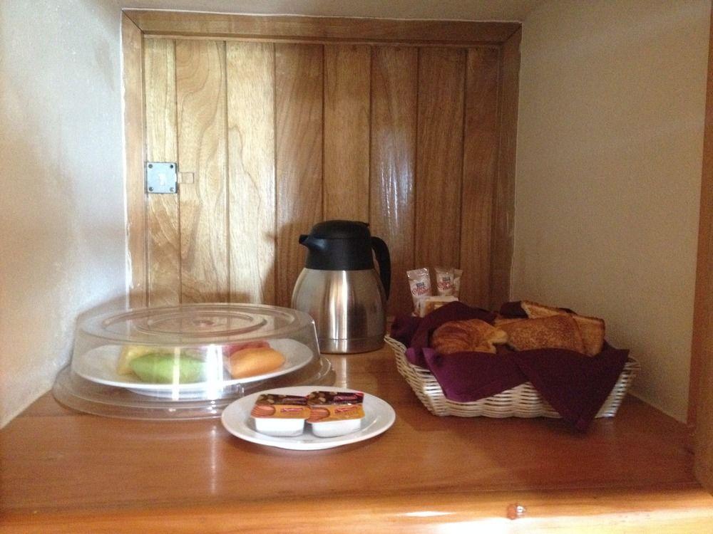 & Club Hotel