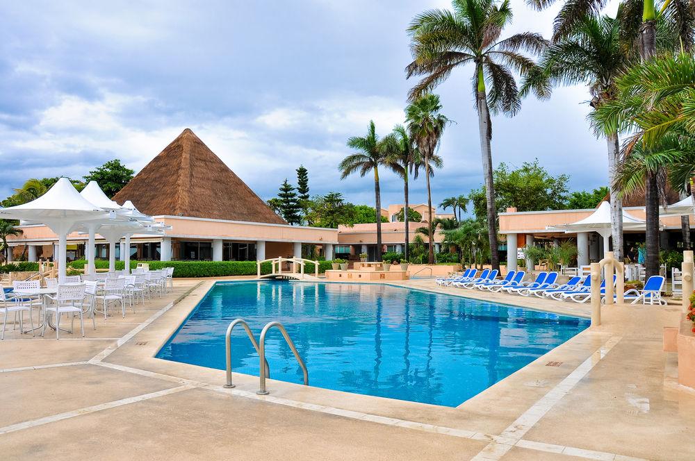 Hotel & Club