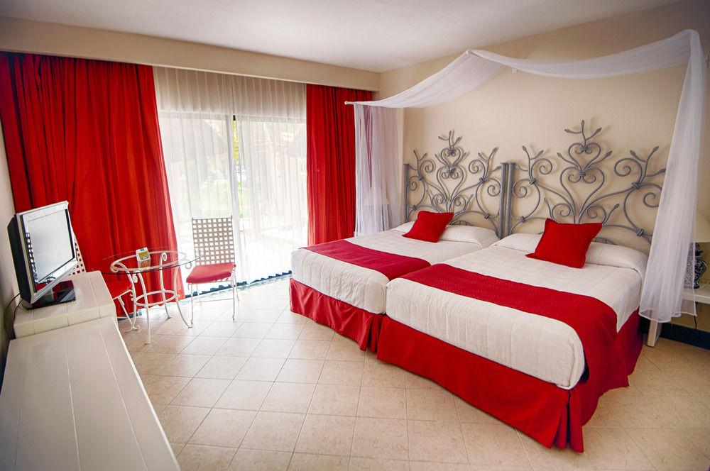 Grand Oasis Tulum Riviera 4*