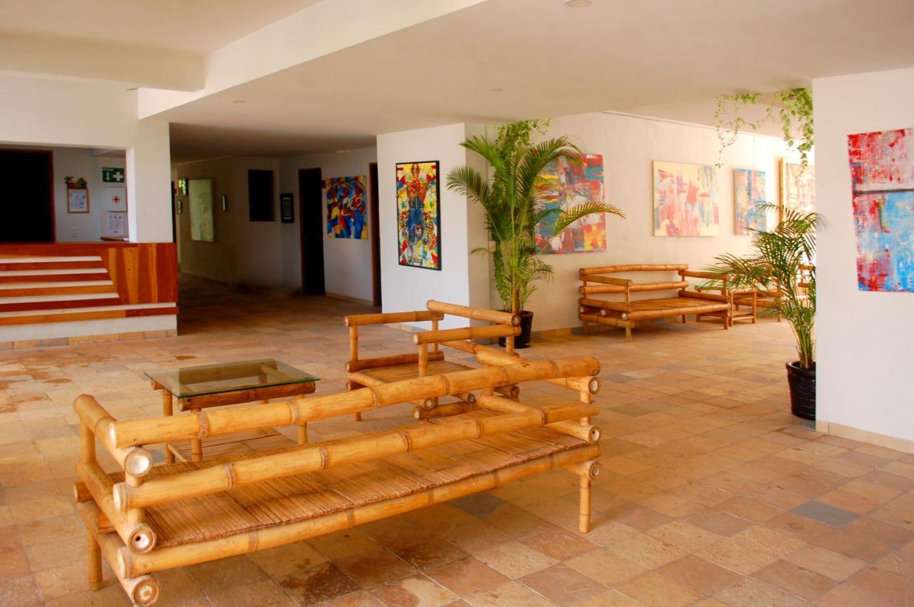 Axkan Hotel 4*