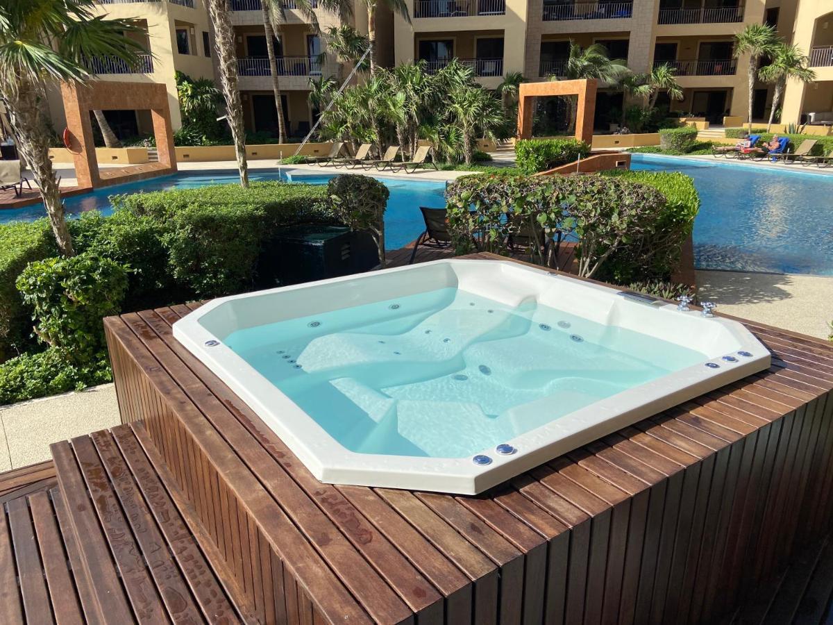 El Faro 104 Surf Apartment