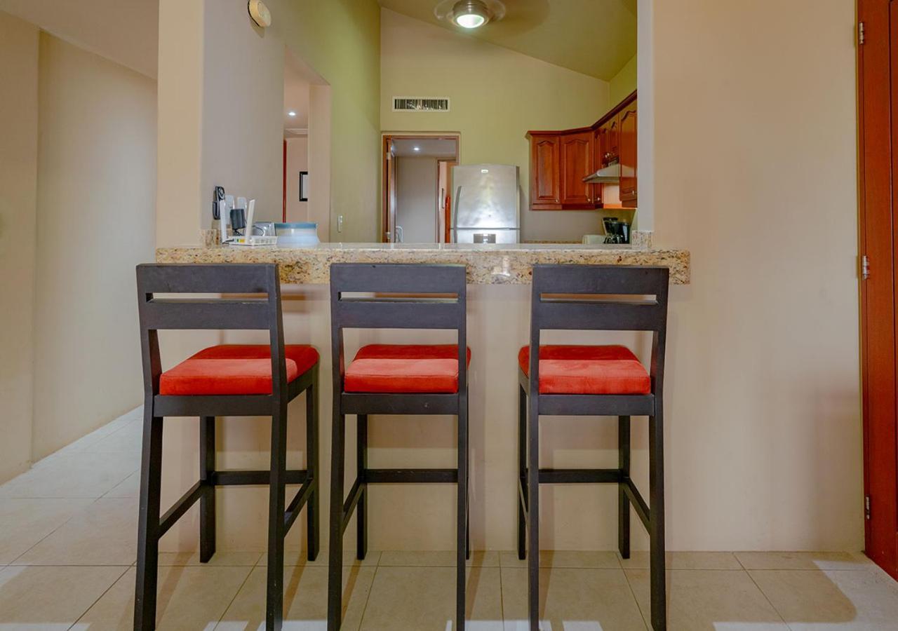 Apartment Sol 6 - 3 Bedroom Only 1 Block From Coco - At Luna Maya *