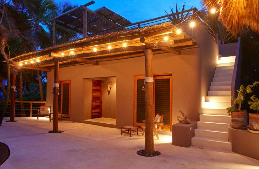Beachfront In Sian Kaan Villa *