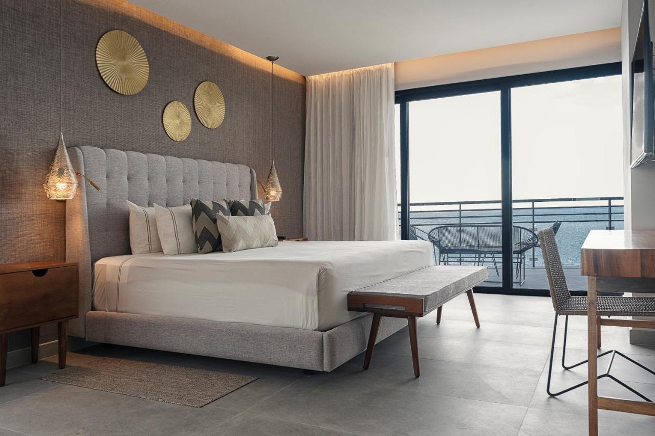 Hotel The Fives Oceanfront 5*