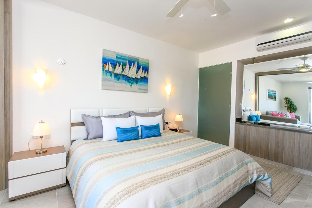Stunning Marea With Stellar Oceanview Rooftop Pool! Playa del Carmen