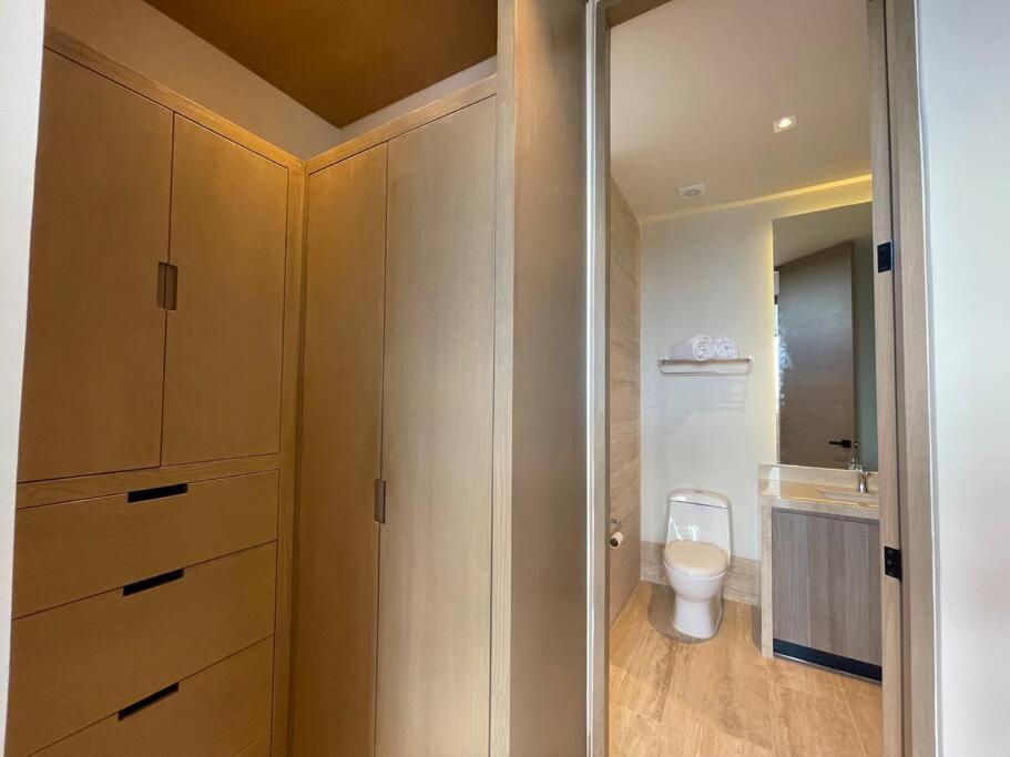 Holiday home Brand New With Rooftop Pool