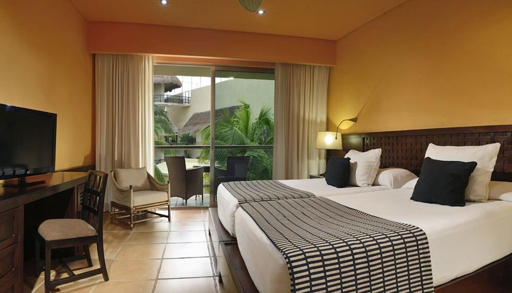 Catalonia Yucatan & 4* Puerto Aventuras