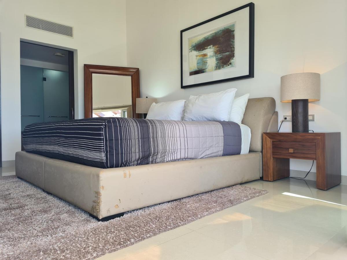 Apartment Luxury Ocean View Penthouse And Private Club