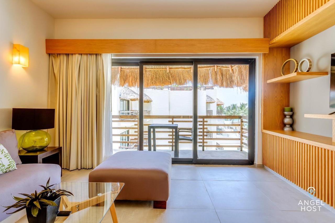 Holiday home Magnificent Oceanview Rooftop Lounge With Plunge Pool