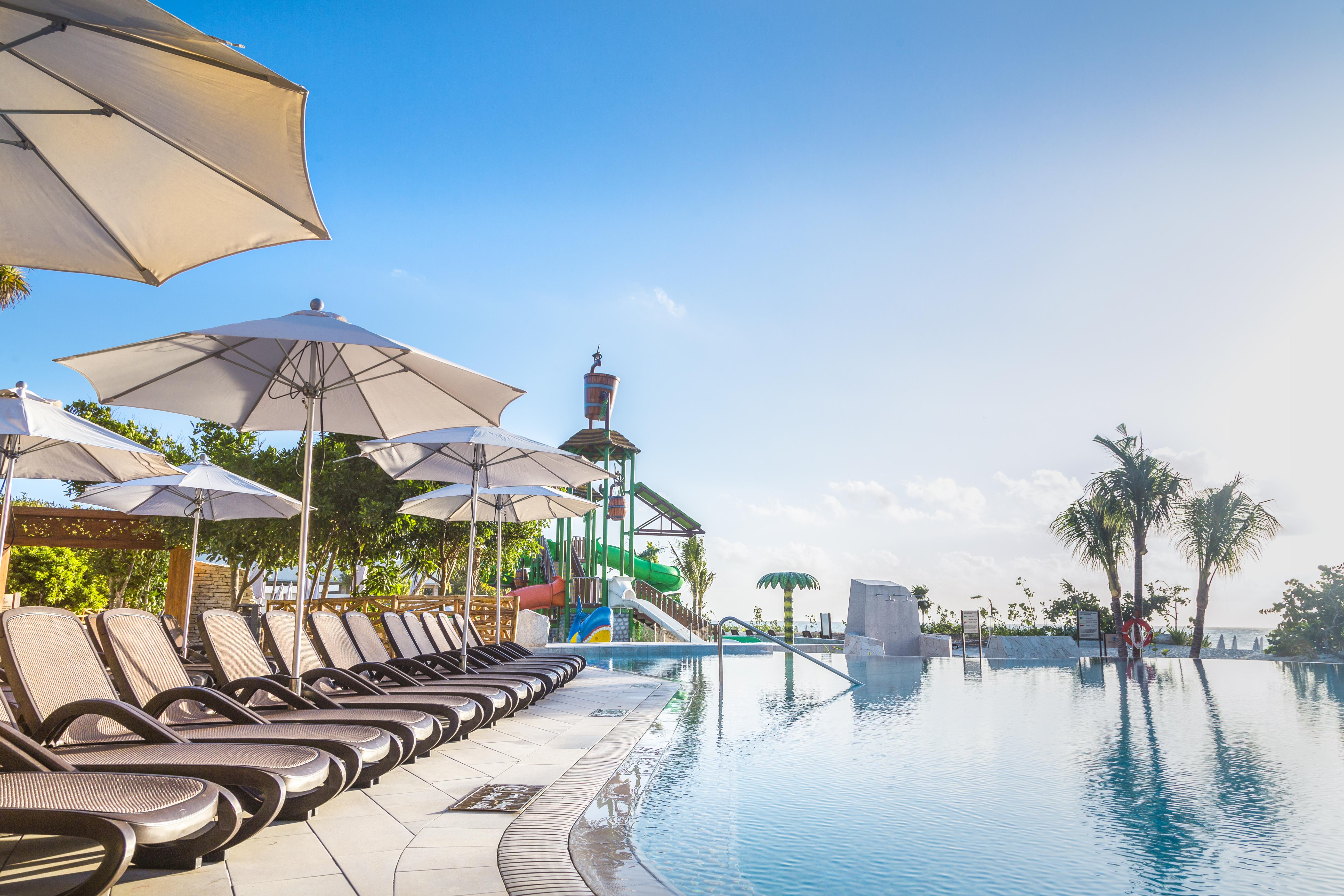 Sandos Playacar Resort