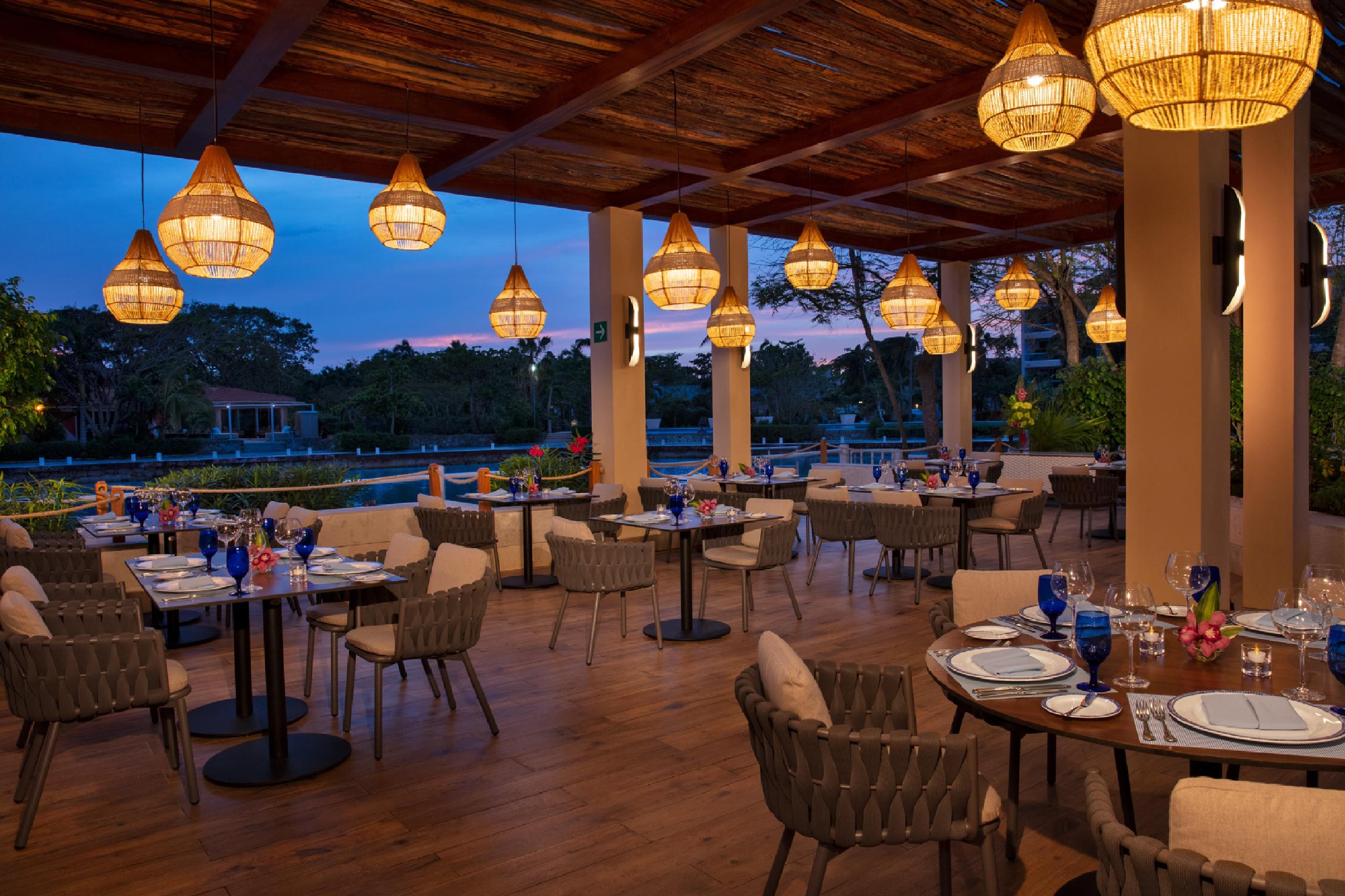 Resort Dreams Aventuras Riviera Maya