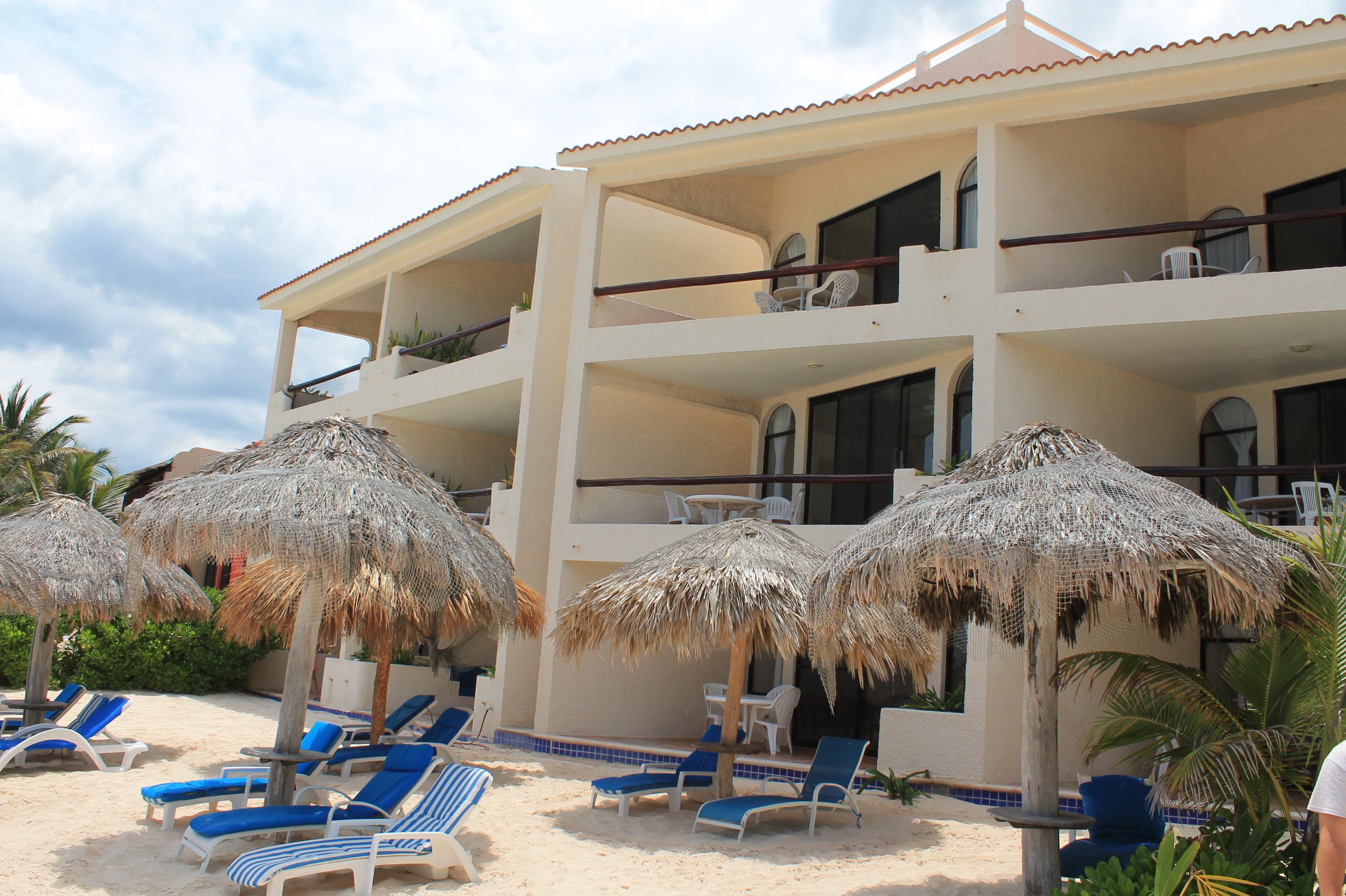 Aquatech Derosa Apartahotel Akumal