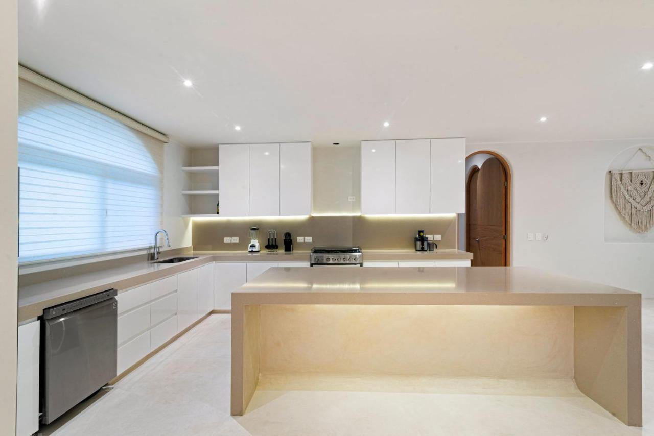 Villa Casa Vida Luxury 6bd 7br Sleeps Up To 19 In Aldea Zama