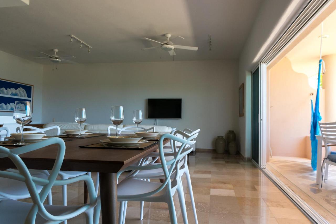 Casa de férias Ocean Front Condo Hotel