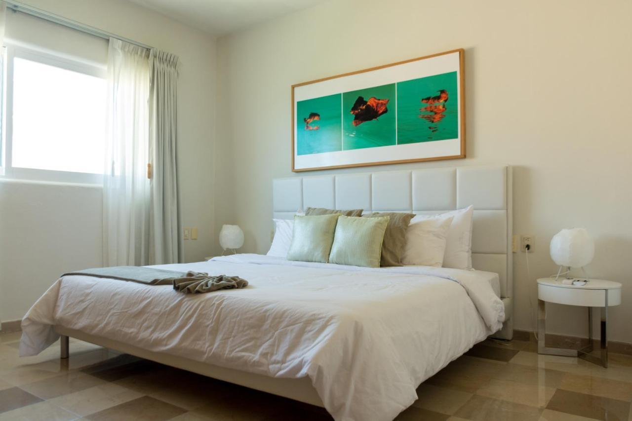 Ocean Front Condo Hotel * Puerto Aventuras