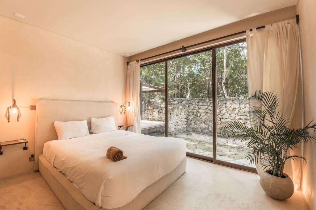 Retreat-3br Luxury Condo-private Pool