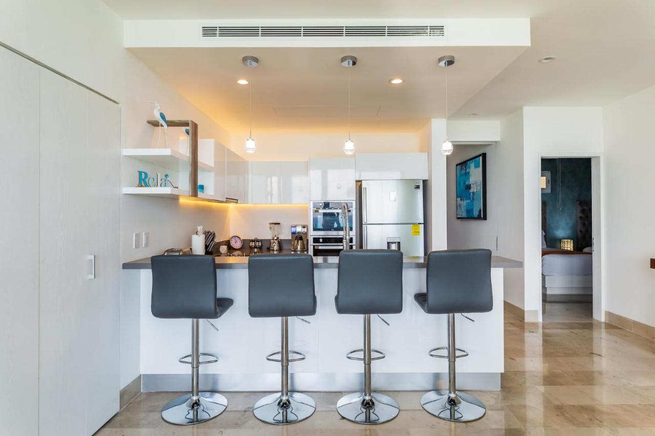 Oce31- Oceana 2 Bedroom Amazing Ocean View Penthouse Apartment Playa del Carmen