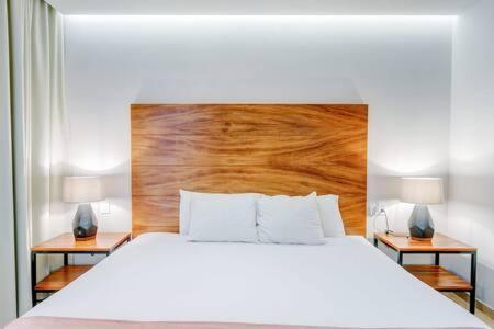 Oceanview Roof Pool With Speakeasy Cafe And Gym Parking Apartment *