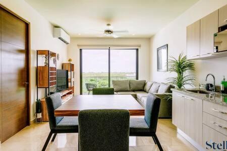 Holiday home New Complex Style With Amenities Near Downtown 7min