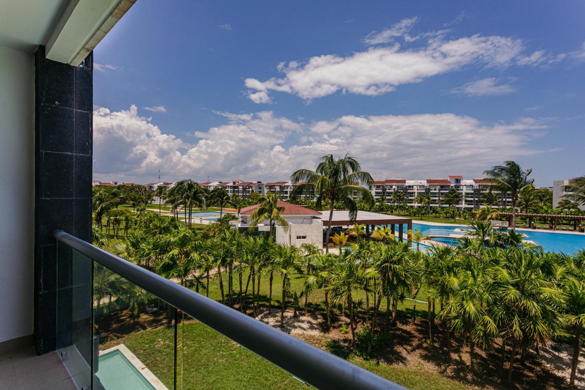Apartahotel Mareazul At 2*