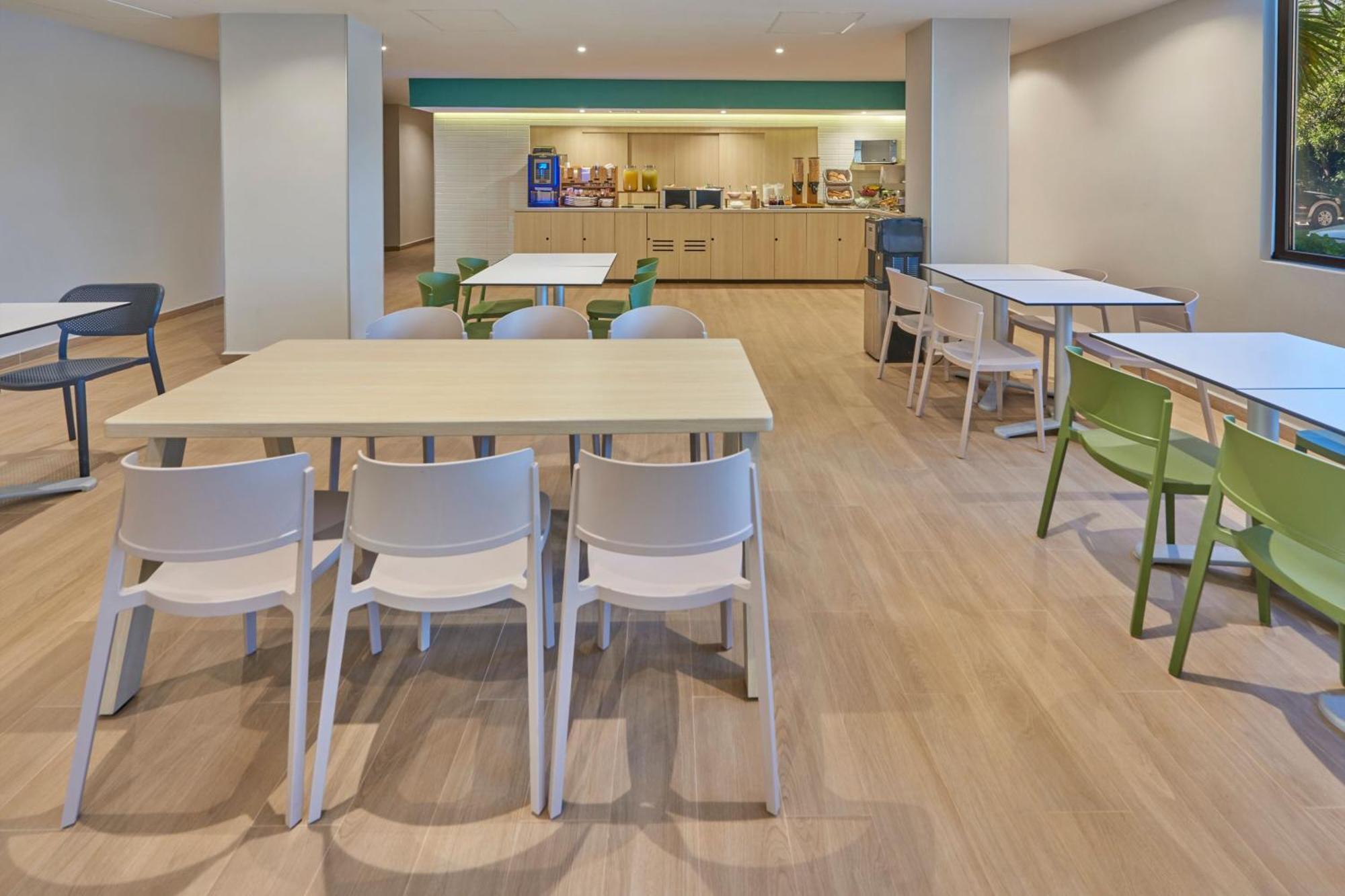 Hotel Express By Marriott 4*