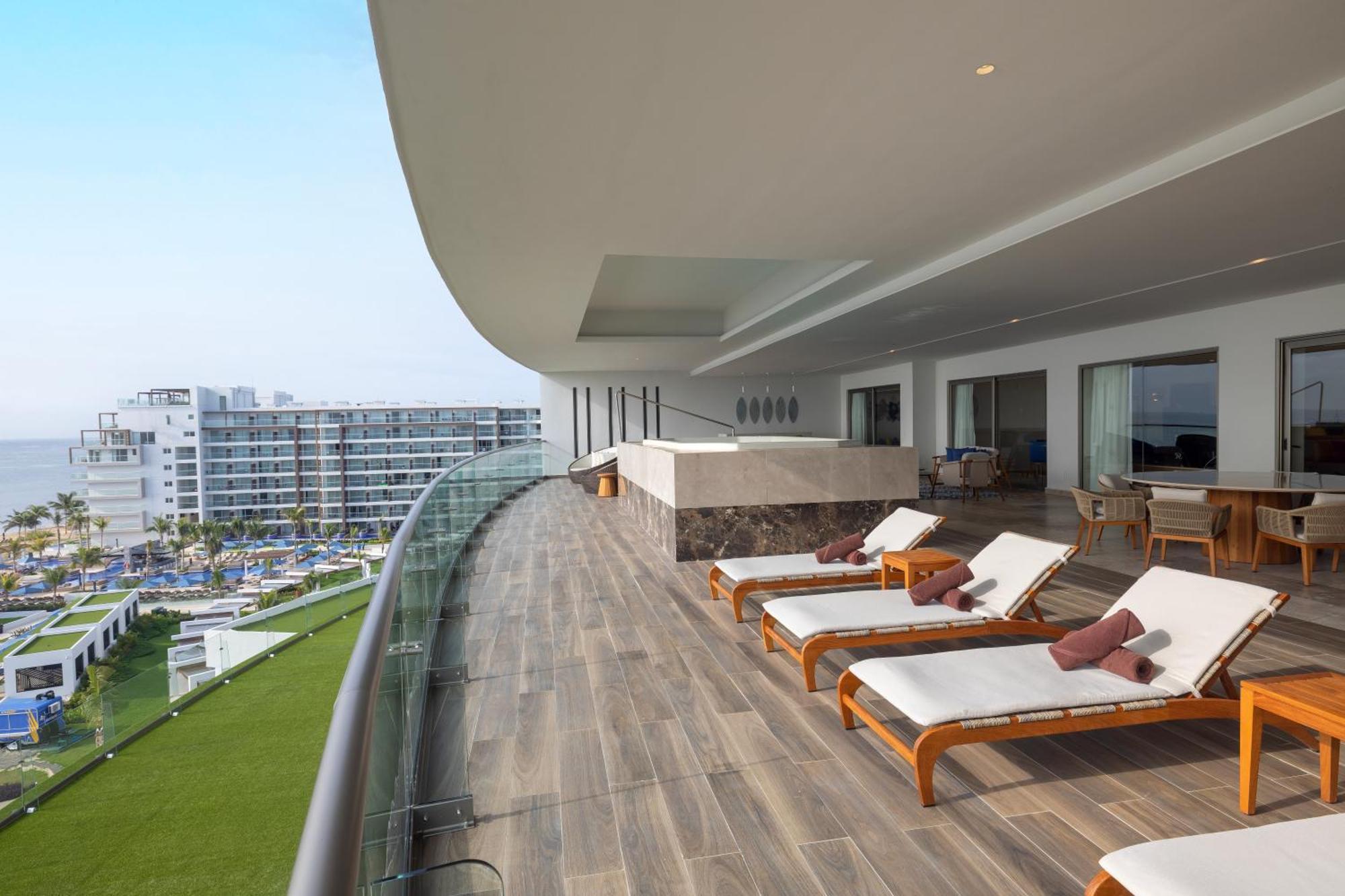 Royalton Splash Riviera Cancun, An Autograph Collection Hotel