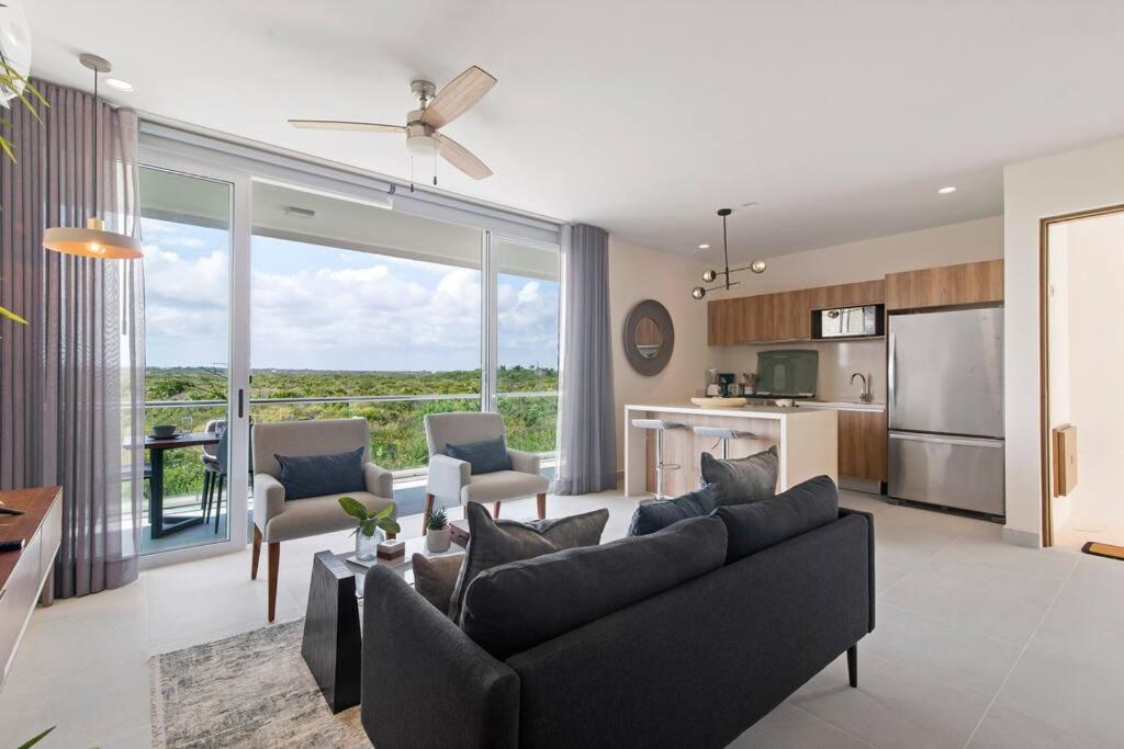 Jungle Joy Prv Jacuzzi Access Rooftop Pools W Sea Views + Club Apartamento Akumal