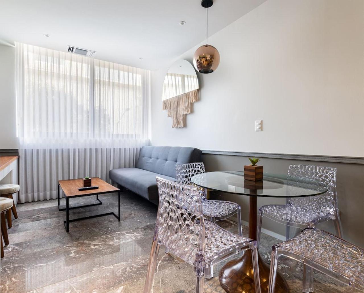 Excellent Location 1br Downtown, 1min Playa del Carmen