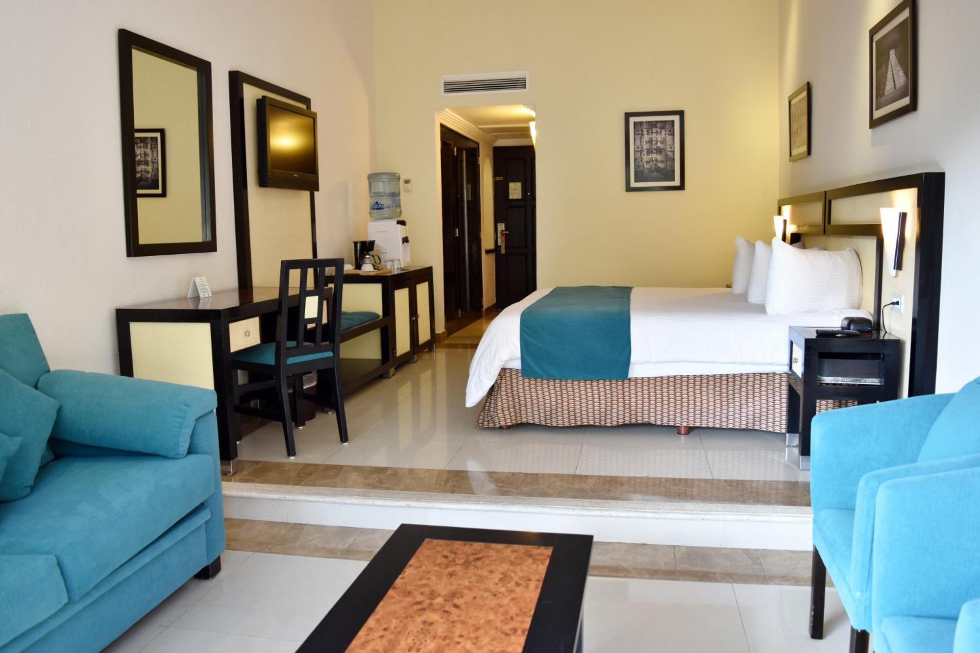 Sandos Playacar Resort 5*