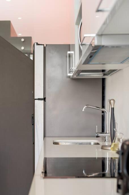 Premium Ph W/ Private Pool Near 5th Ave. Apartment