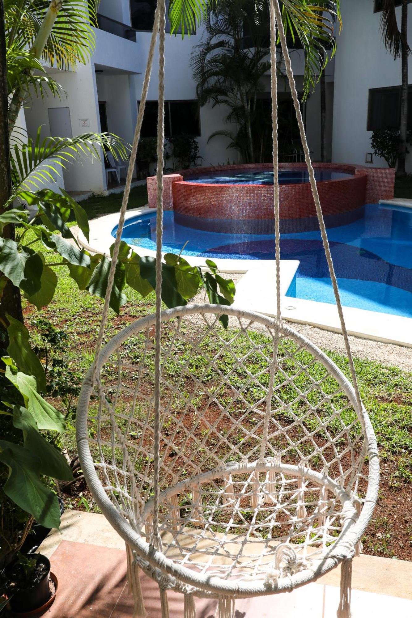 Full Equipped 2 Bdrm In Gated Community & Pool View *