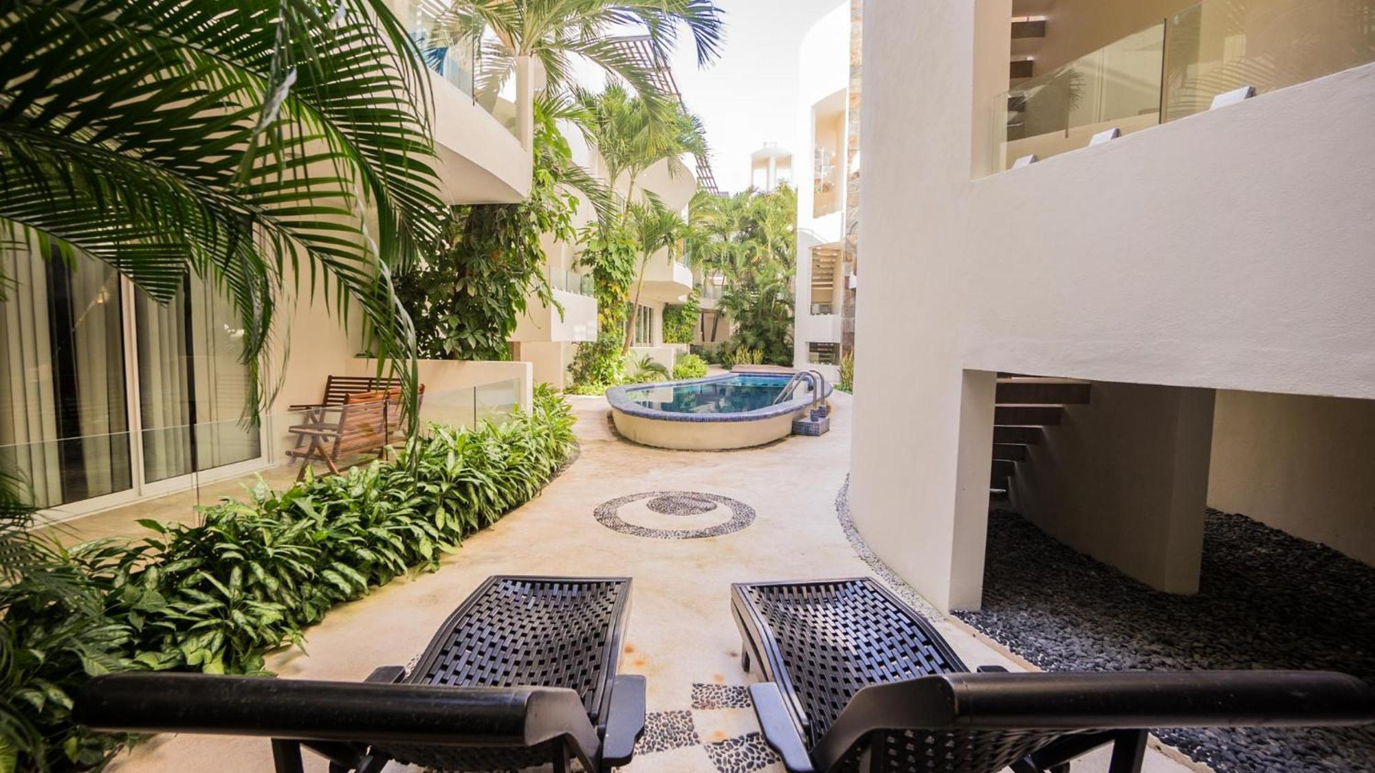 Playa Village *