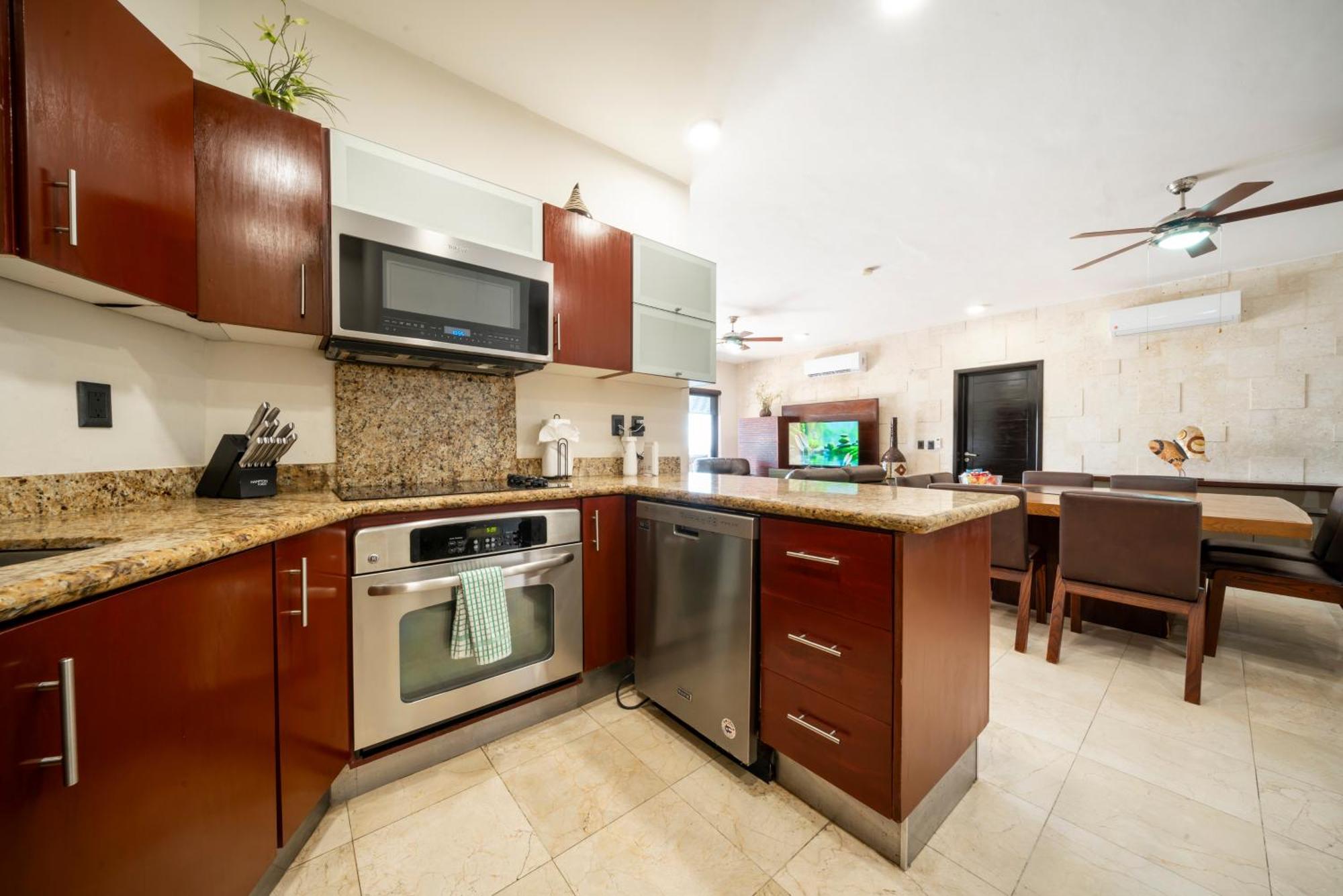 Holiday home Surf 408 - Beachfront Stunning Ocean View Penthouse - At El Faro *