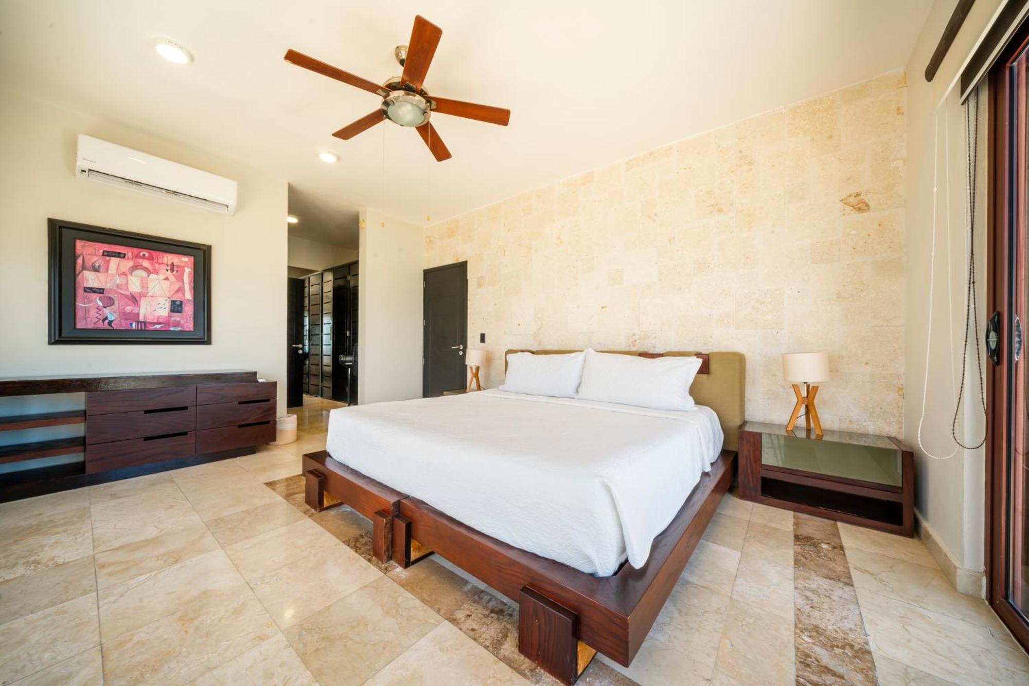 Surf 408 - Beachfront Stunning Ocean View Penthouse - At El Faro *