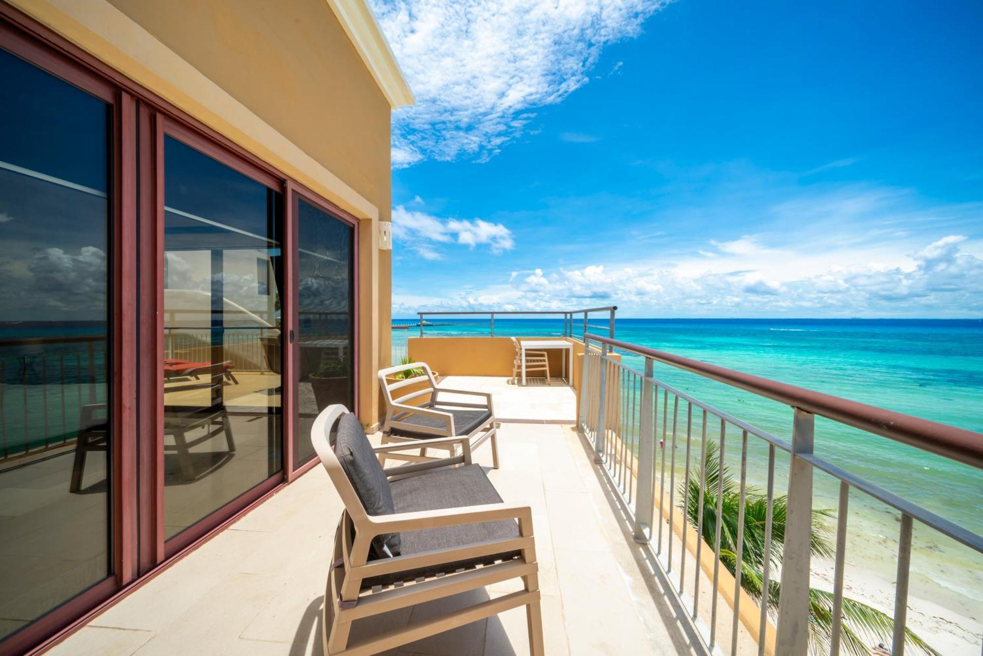 Surf 408 - Beachfront Stunning Ocean View Penthouse - At El Faro