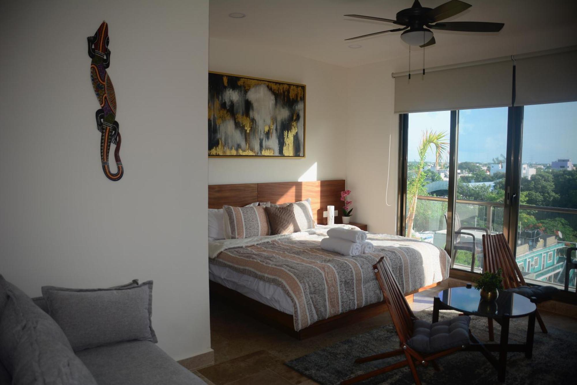 Apartment Stylish Ocean-view - Steps From 5th Avenue
