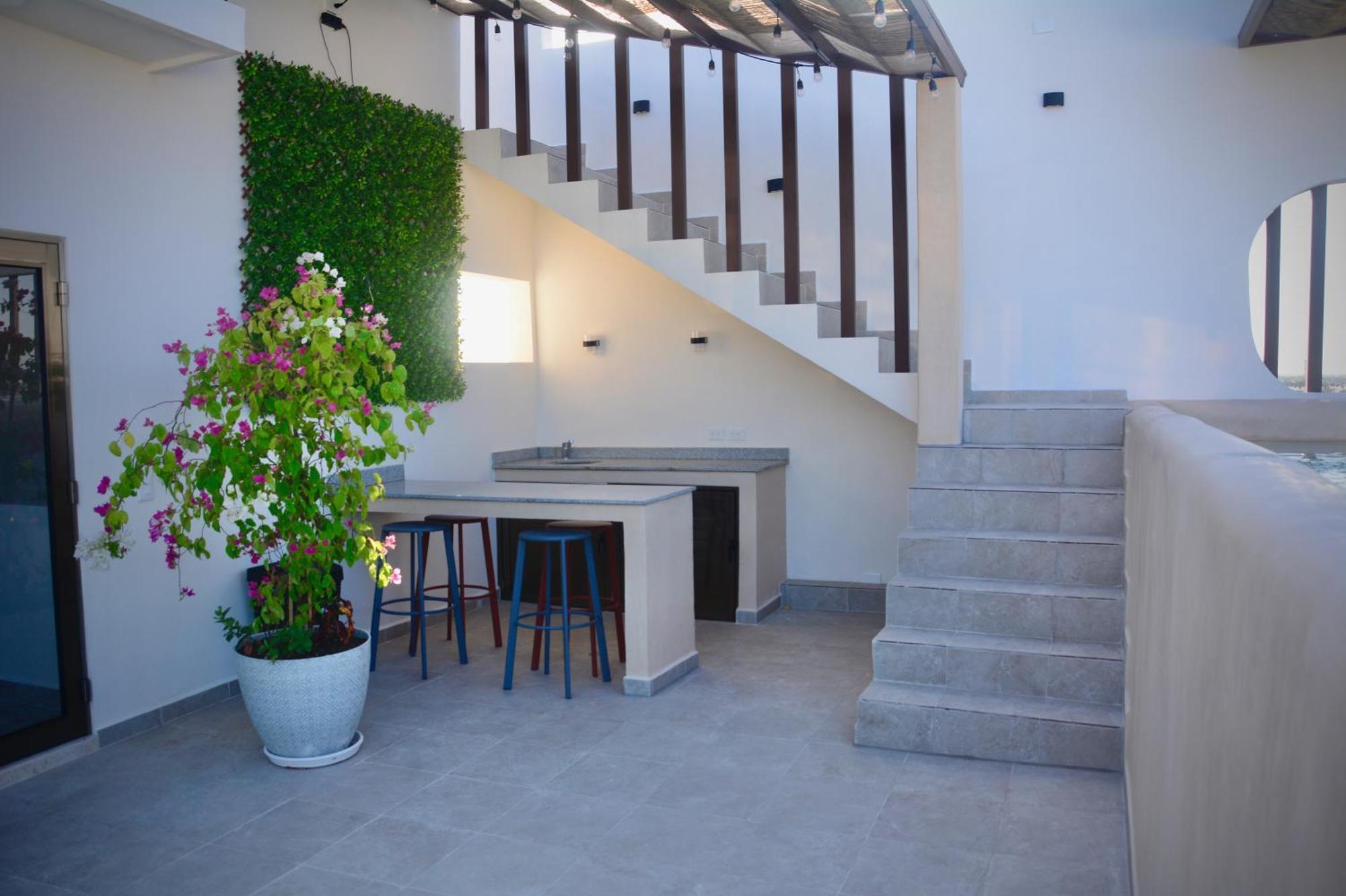 Stylish Ocean-view - Steps From 5th Avenue Apartment Playa del Carmen