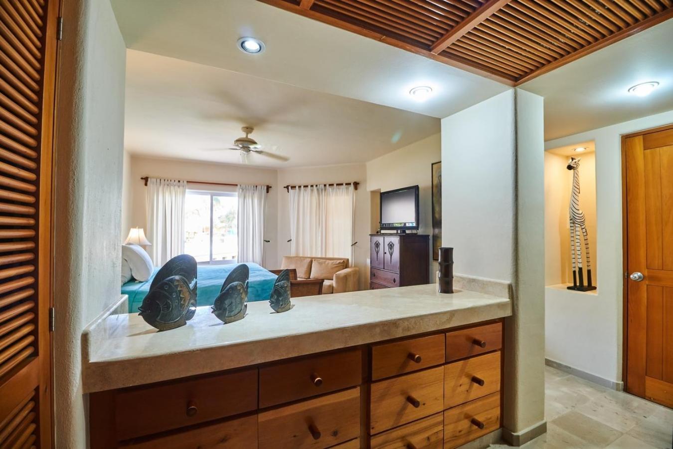 Beachfront Appt With Amazing Pool In Pto Aventuras Puerto Aventuras