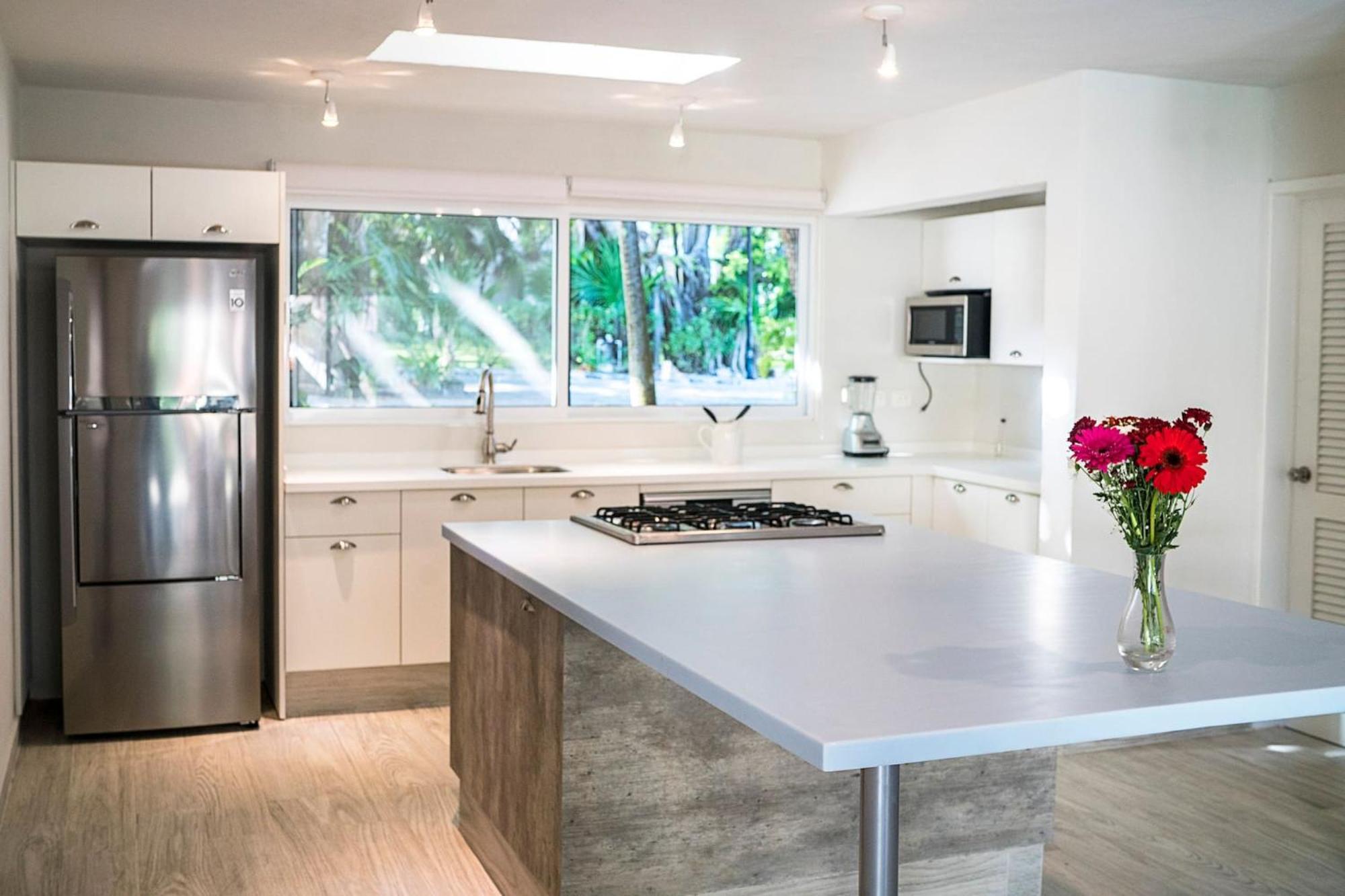 Holiday home 3br Home, Steps From Spectacular Beach, Private Pool